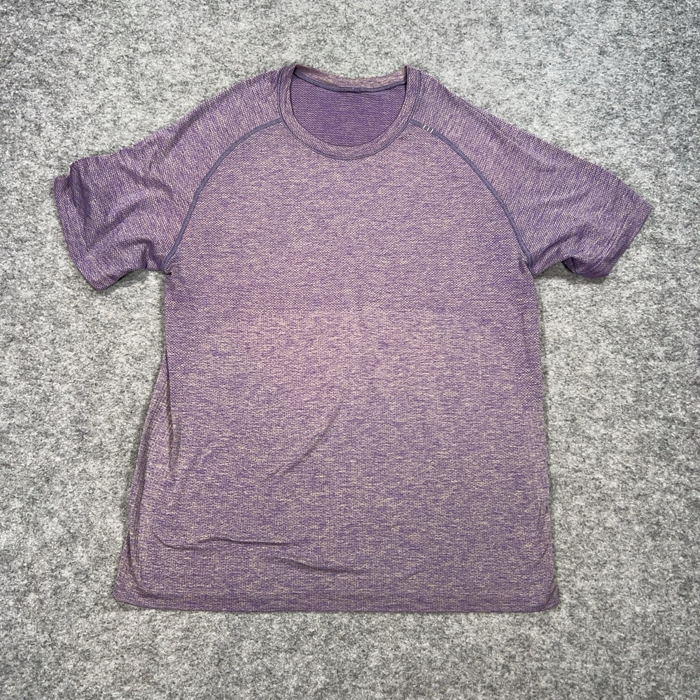Lululemon Shirt Mens L Purple Jersey Breathable Moisture Wicking Stretch